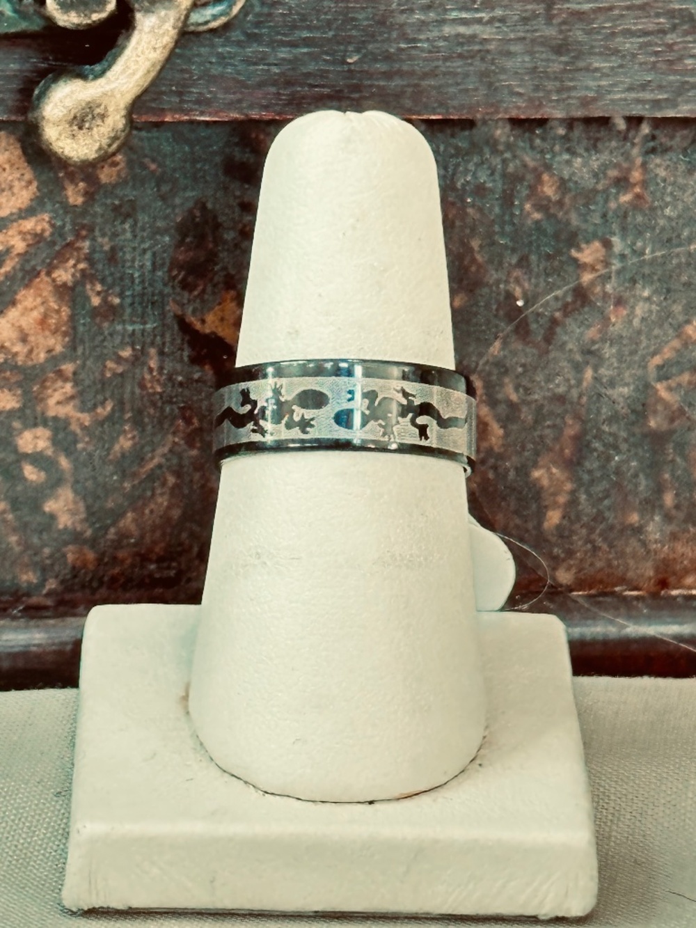 Iguana Lizard Black Silver Tone Band Ring Size 8 Unisex Men Women Reptile NWT